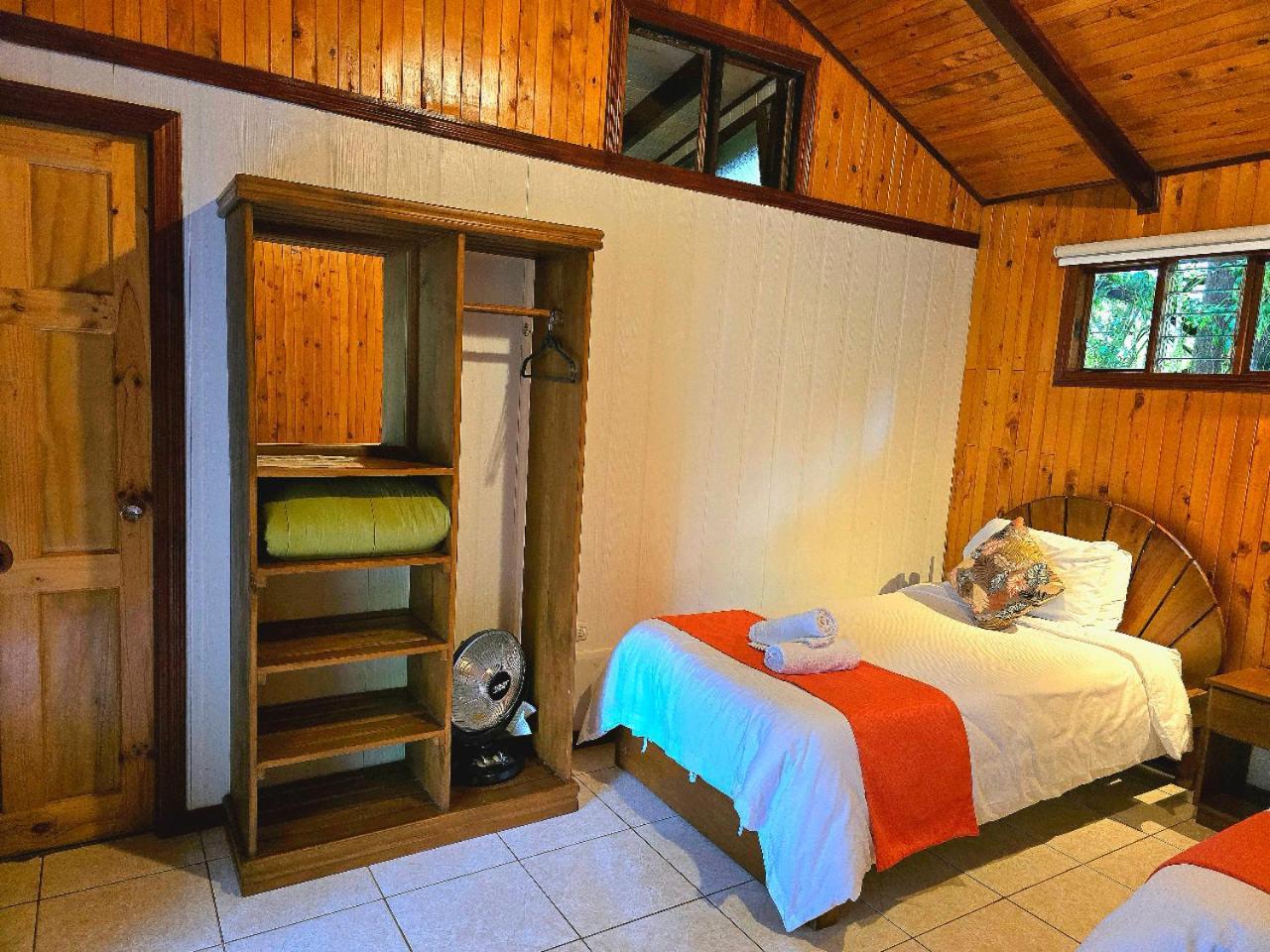 Hotel de Montaña Suria San Gerardo de Dota Habitación foto